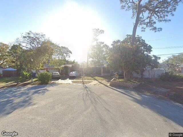 House image located at Largo, FL 33773