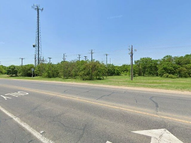 House image located at Ennis, TX 75119