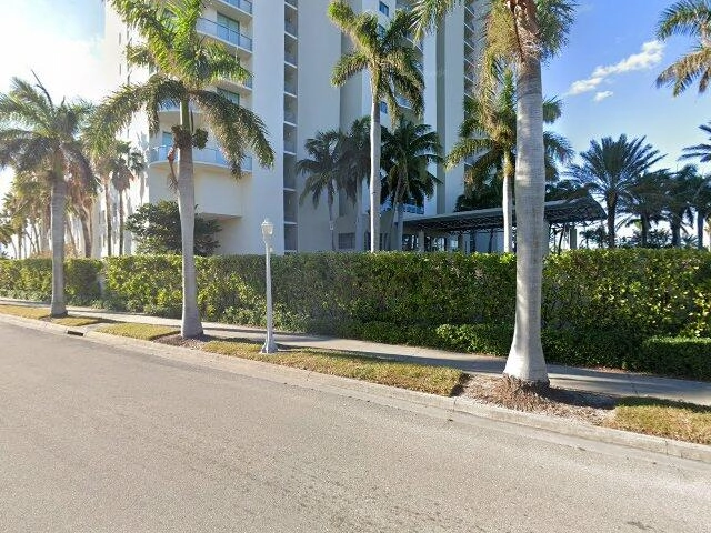 House image located at Fort Myers, FL 33916