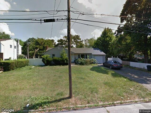 House image located at Bay Shore, NY 11706