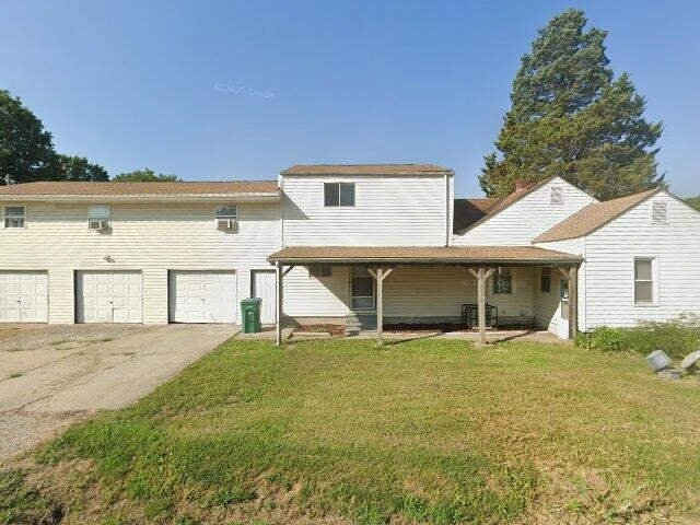 House image located at East Saint Louis, IL 62206