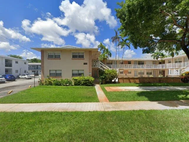 House image located at Hollywood, FL 33021