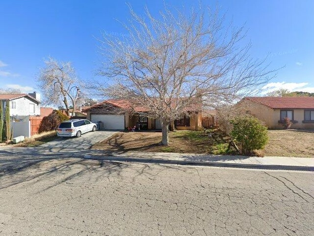 House image located at Palmdale, CA 93550