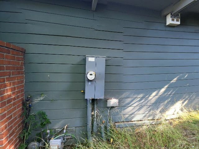 House image located at Estherville, IA 51334