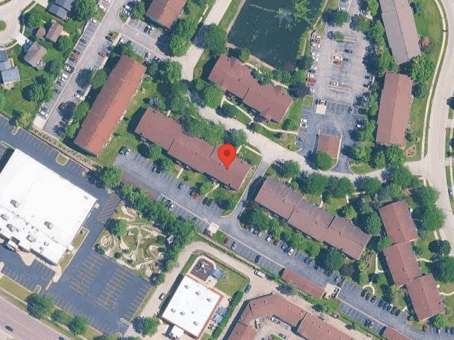 House image located at Roselle, IL 60172