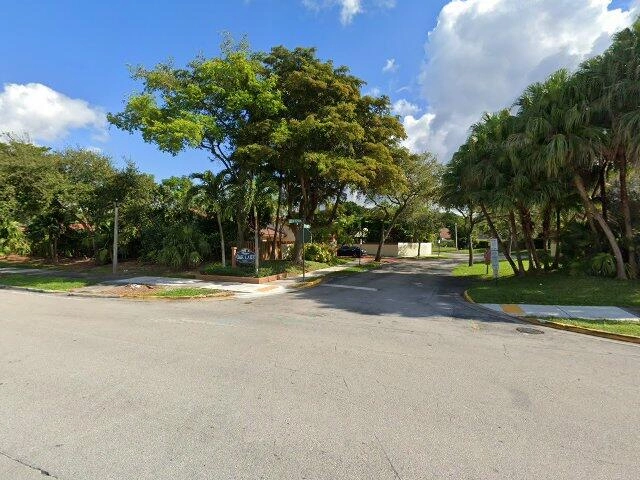 House image located at Miami, FL 33196