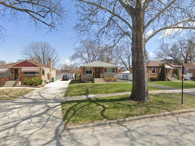 House image located at Hillside, IL 60162