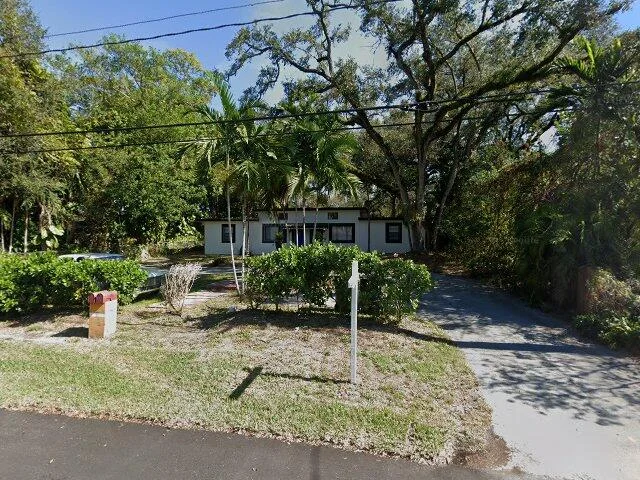 House image located at Miami, FL 33161