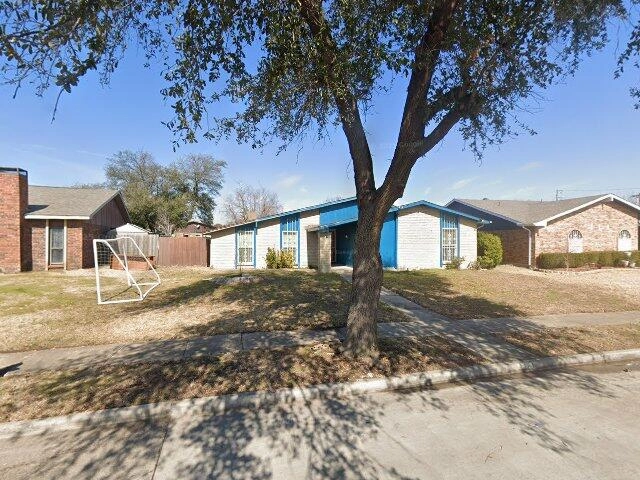 House image located at Dallas, TX 75228