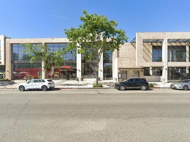 House image located at Tarzana, CA 91356