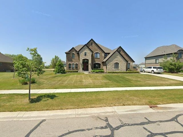 House image located at Oakland, MI 48363