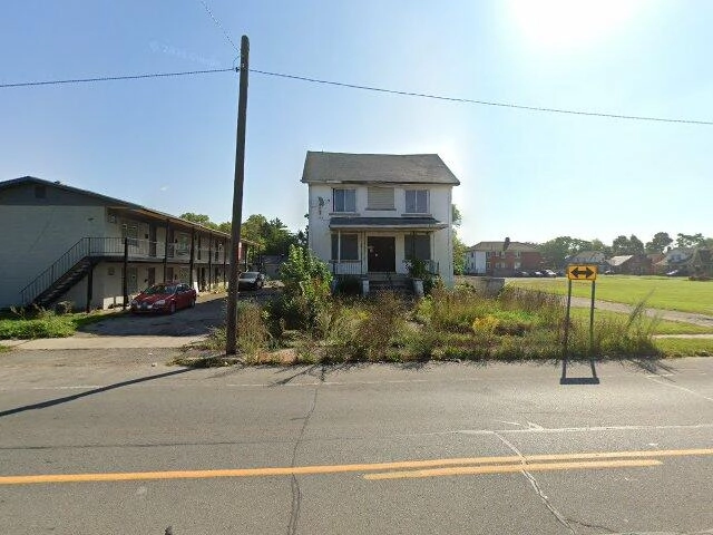 House image located at Detroit, MI 48204
