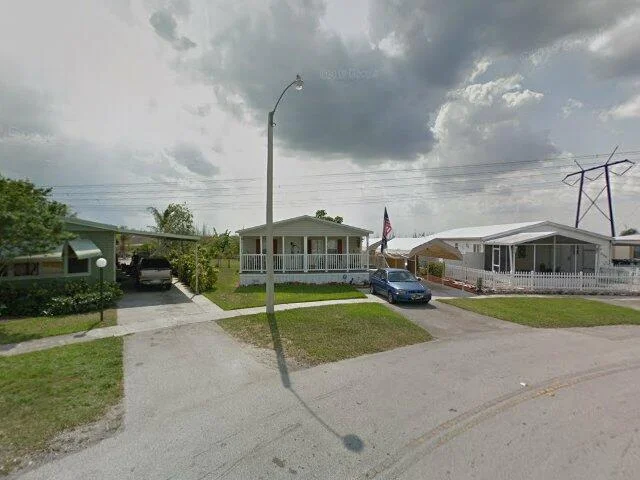 House image located at Hollywood, FL 33029