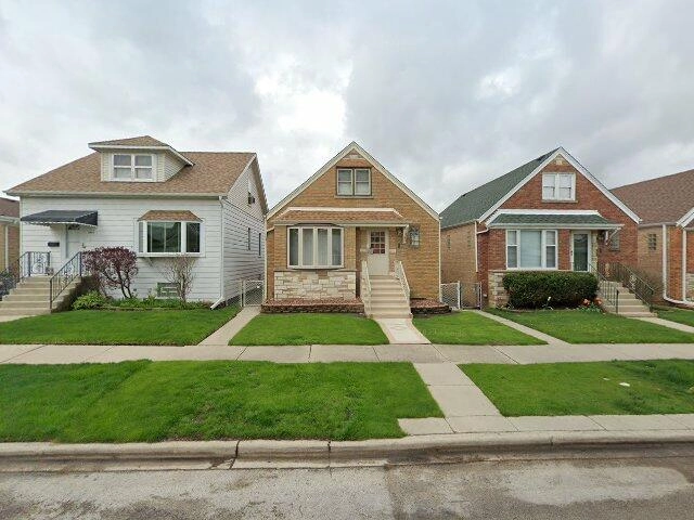 House image located at Chicago, IL 60656