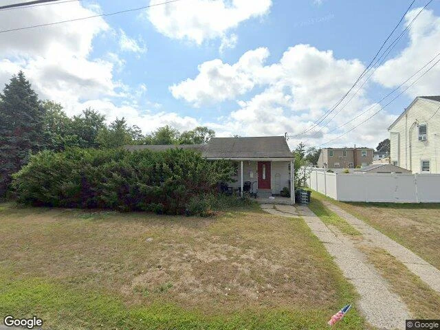 House image located at Lindenhurst, NY 11757