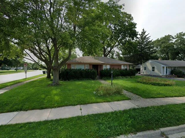 House image located at Mundelein, IL 60060