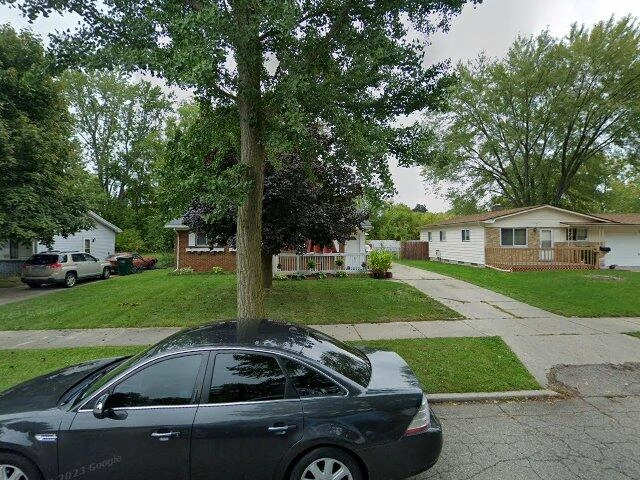 House image located at Lansing, MI 48911
