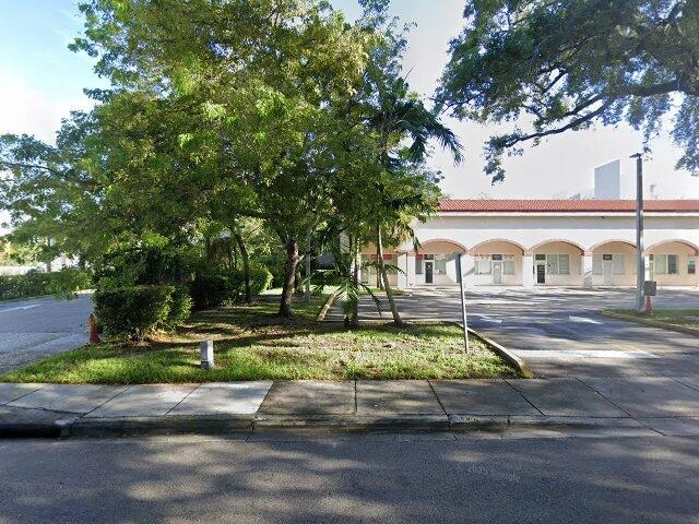 House image located at Miami, FL 33180