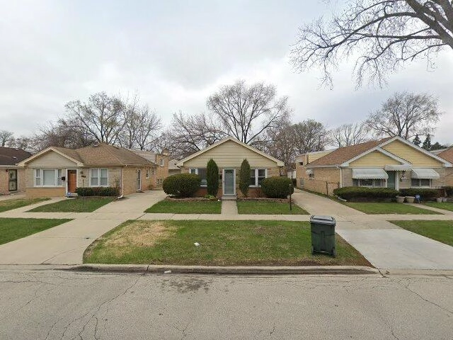 House image located at Bellwood, IL 60104