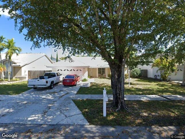 House image located at Miami, FL 33189