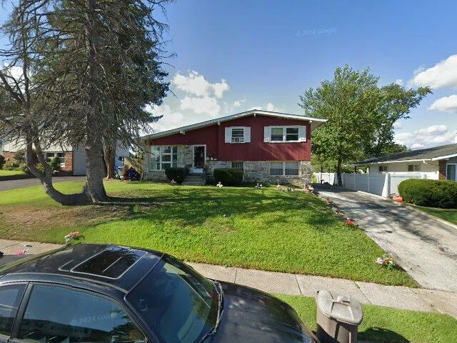 House image located at Broomall, PA 19008