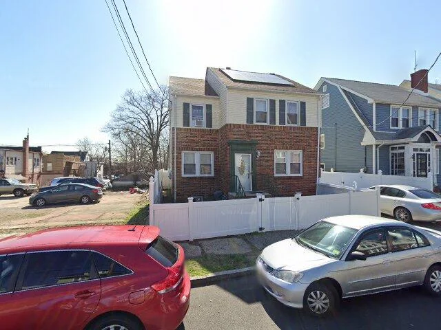House image located at Newark, NJ 07112