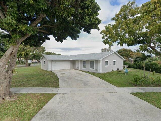 House image located at West Palm Beach, FL 33407
