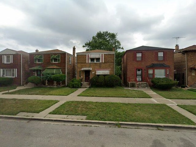 House image located at Chicago, IL 60628