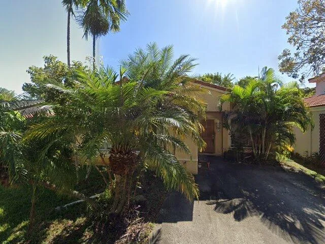 House image located at Miami, FL 33196