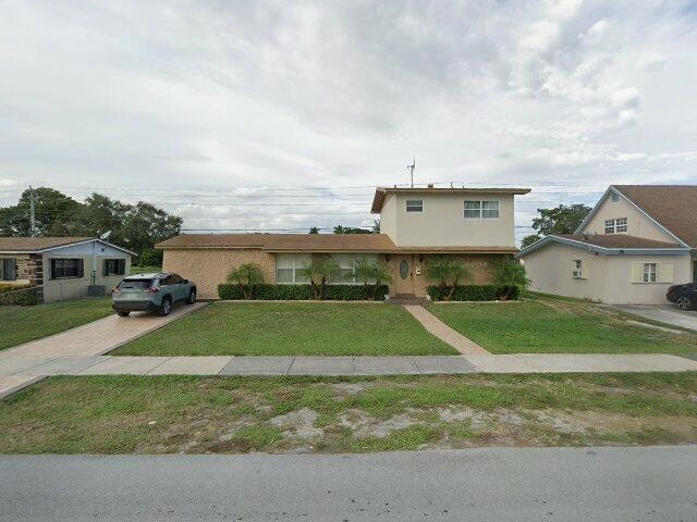 House image located at Miami, FL 33169