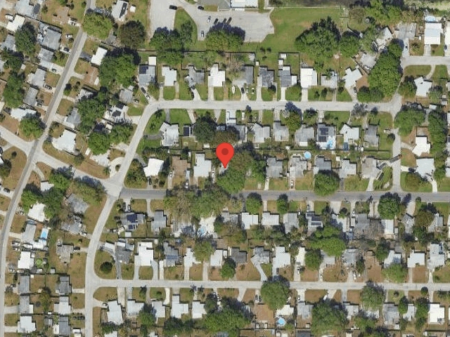 House image located at Largo, FL 33773