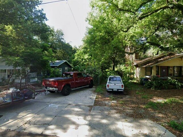 House image located at Tampa, FL 33603