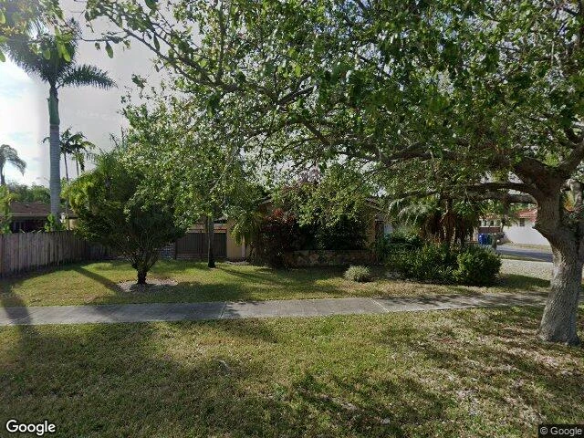 House image located at Miami, FL 33176