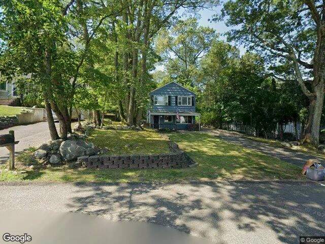 House image located at Oakland, NJ 07436