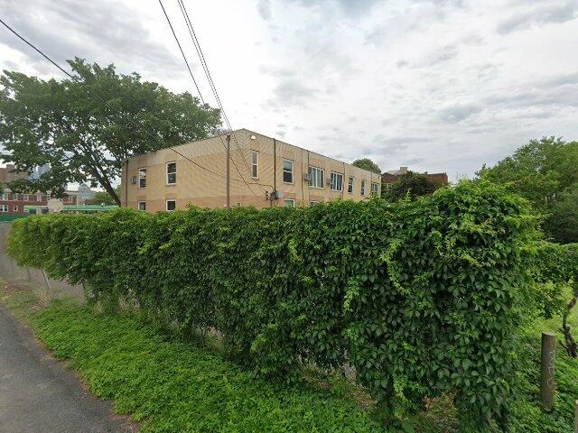 House image located at Minneapolis, MN 55404