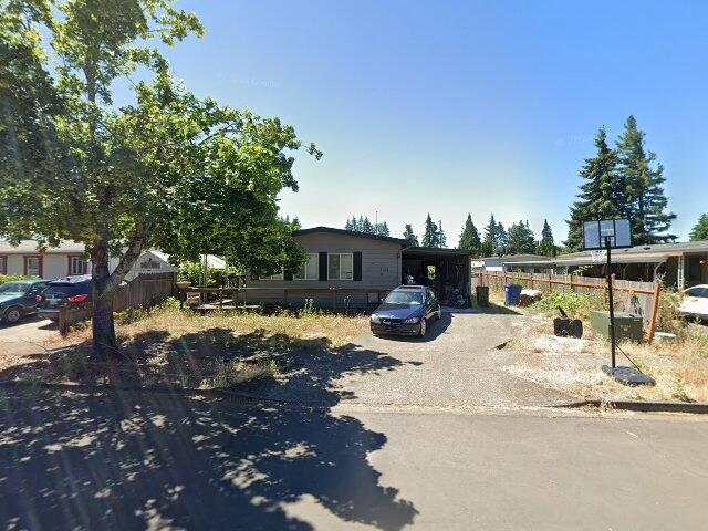 House image located at Springfield, OR 97477