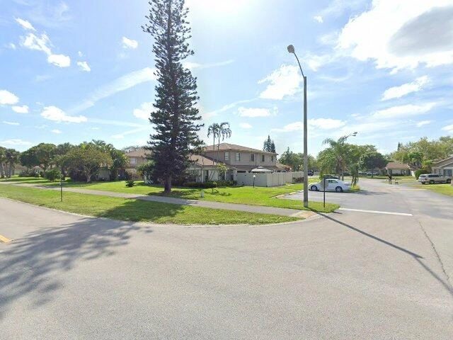 House image located at West Palm Beach, FL 33417