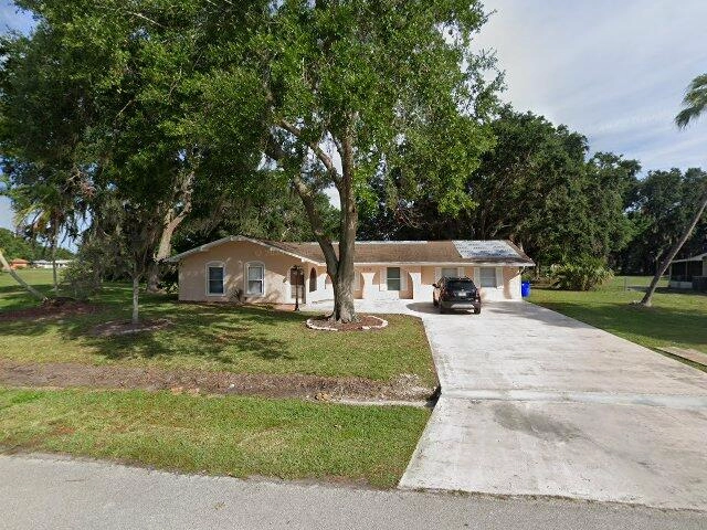 House image located at Sebring, FL 33876