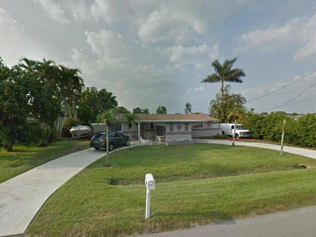 House image located at North Fort Myers, FL 33903