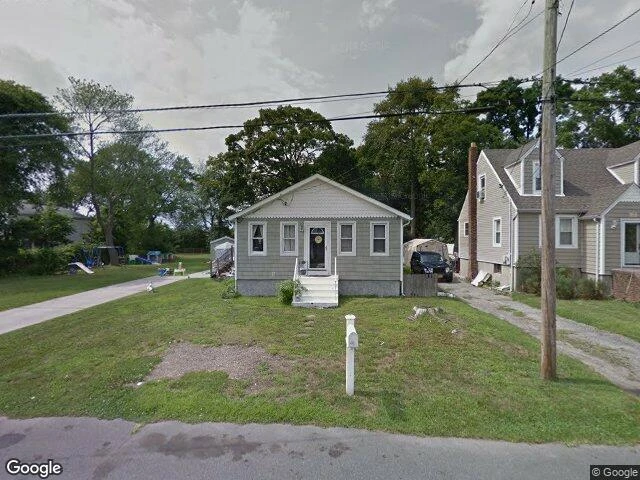 House image located at Lindenhurst, NY 11757