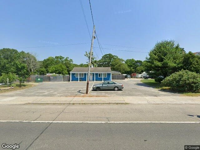 House image located at Bayport, NY 11705