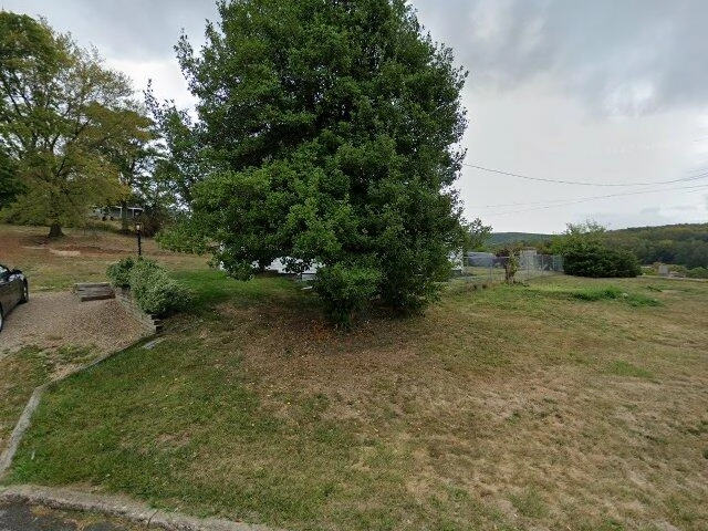House image located at Connellsville, PA 15425