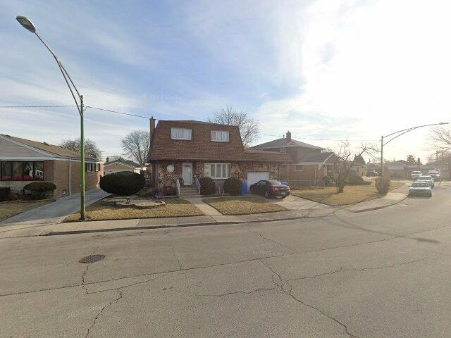 House image located at Chicago, IL 60652