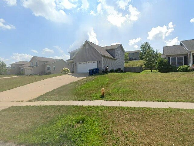 House image located at Le Claire, IA 52753