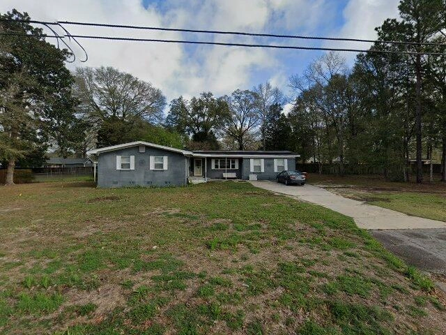 House image located at Crestview, FL 32536