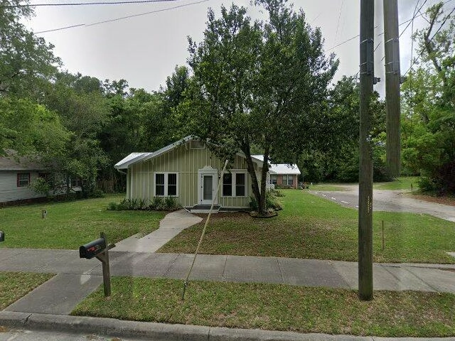 House image located at High Springs, FL 32643