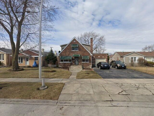 House image located at Burbank, IL 60459