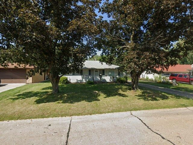 House image located at Rock Island, IL 61201