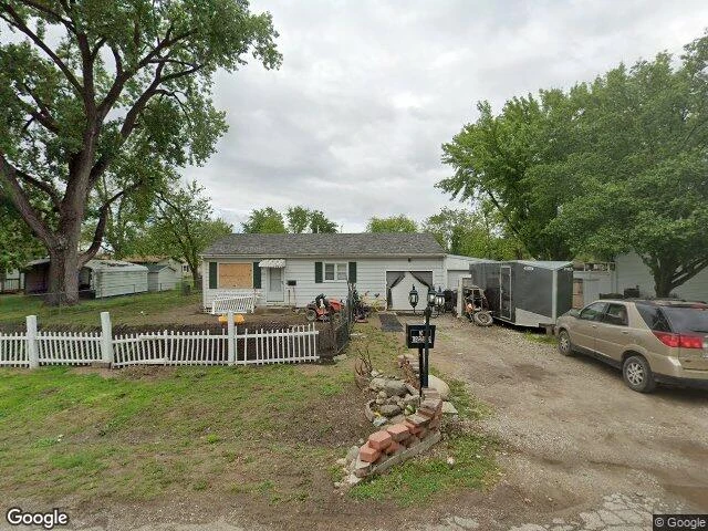 House image located at Charleston, IL 61920