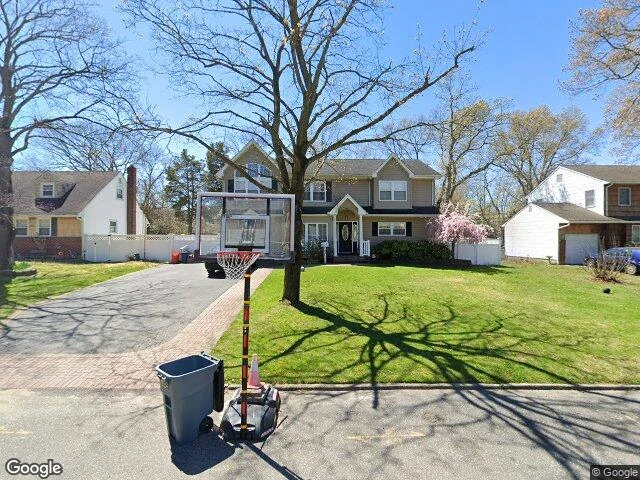 House image located at Commack, NY 11725